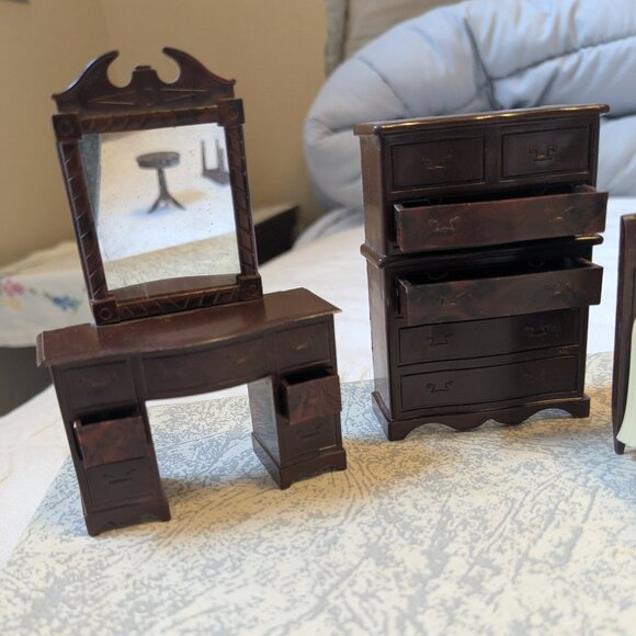 Vintage Renwal Dollhouse Furniture 1950s - Picture 6 of 13